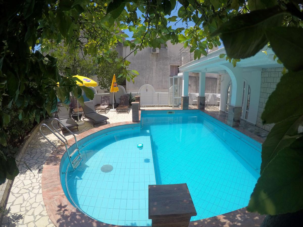 Villa Golf بودفا المظهر الخارجي الصورة