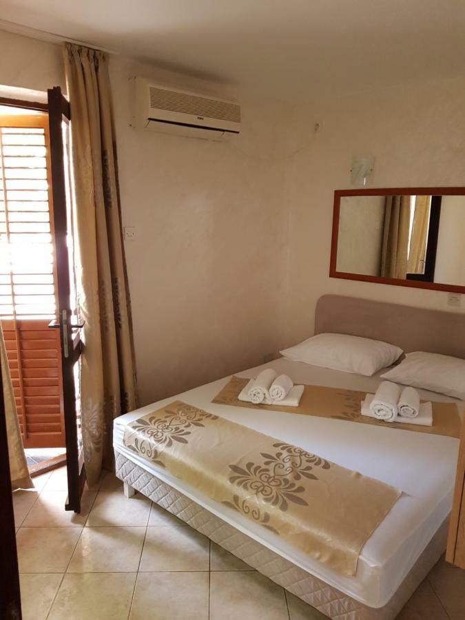 Villa Golf بودفا المظهر الخارجي الصورة